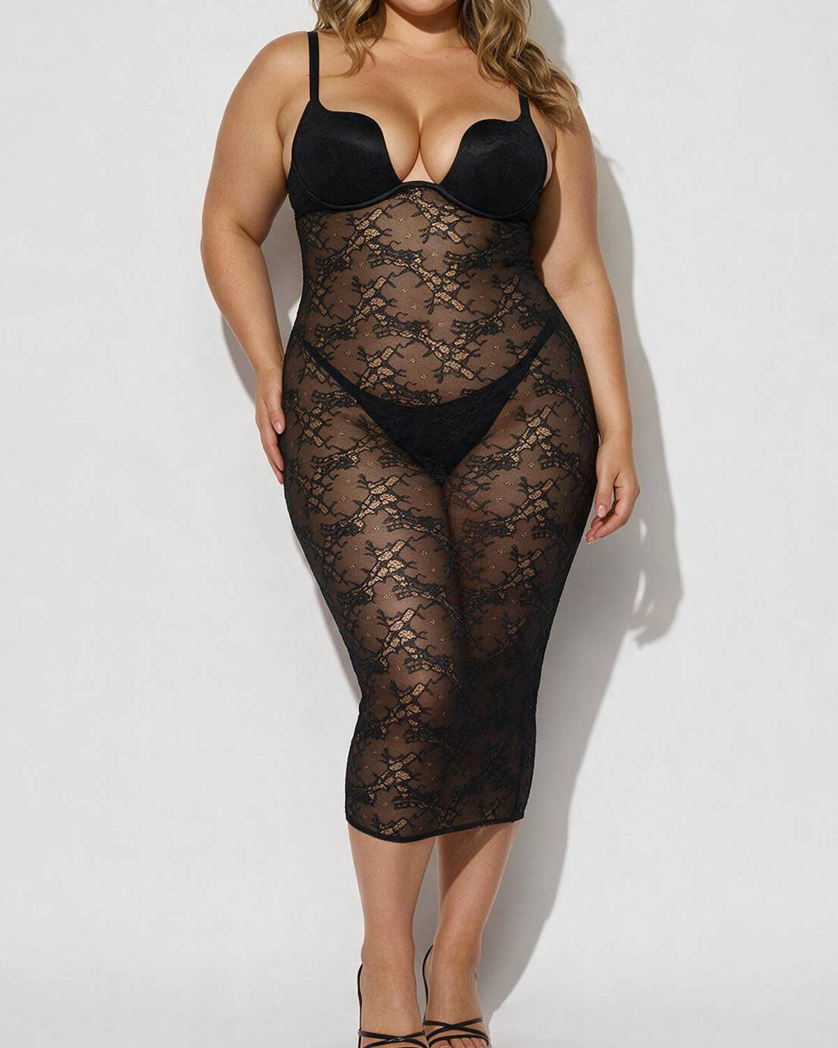 Yvone Lace Plunge Push Up Gown